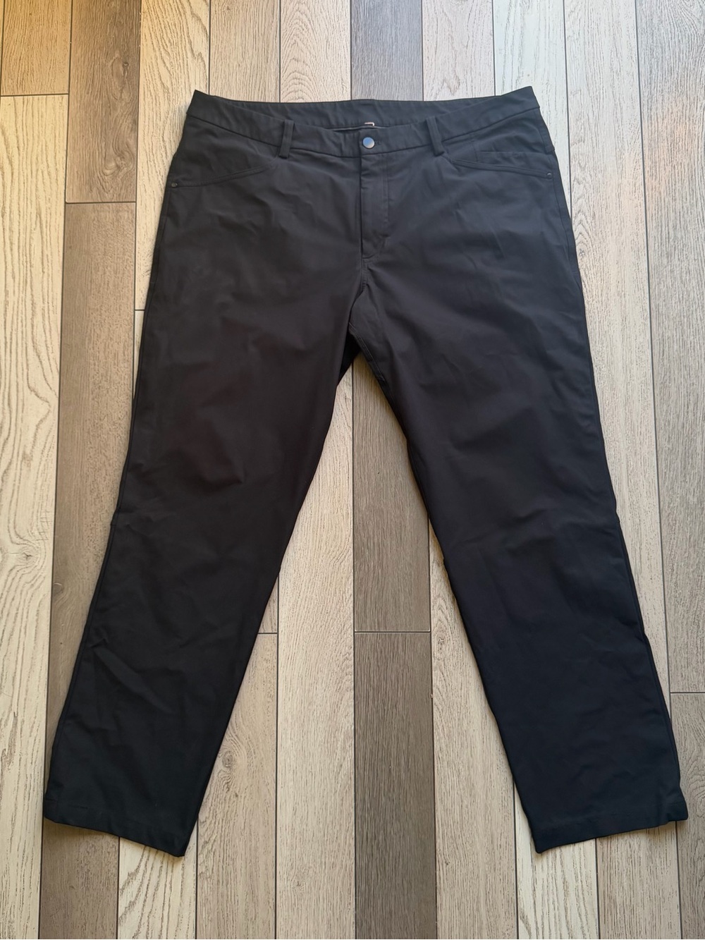 Lululemon Men's Black Stretch Casual Pants 40